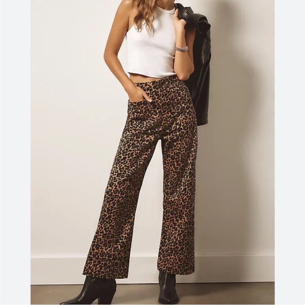 Meave Jeans I The Colette Animal Collection Wide Cropped Jean
